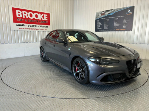 Alfa Romeo Giulia  2.9 V6 Bi-Turbo Quadrifoglio Auto Euro 6 (s/s) 4dr