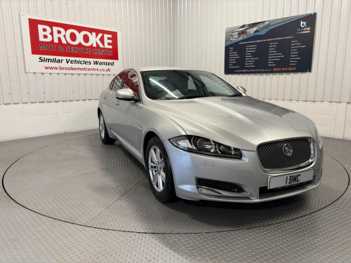 Jaguar XF  2.2d Luxury Auto Euro 5 (s/s) 4dr