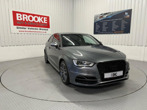 Audi S3  2.0 TFSI S Tronic quattro Euro 6 (s/s) 3dr (Nav)