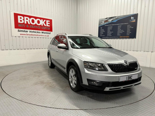 Skoda Octavia  2.0 TDI Scout DSG 4WD Euro 6 (s/s) 5dr