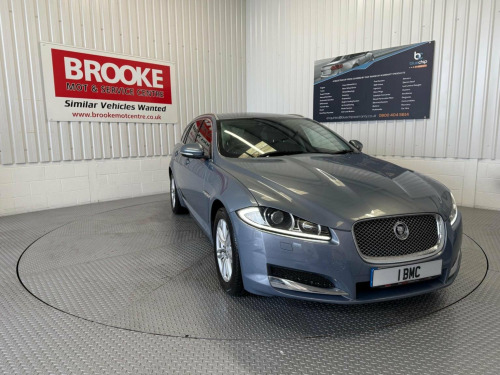 Jaguar XF  2.2d Luxury Sportbrake Auto Euro 5 (s/s) 5dr
