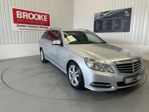 Mercedes-Benz E-Class E250 2.1 E250 CDI BlueEfficiency Avantgarde Tiptronic Euro 5 5dr