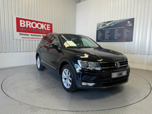 Volkswagen Tiguan  2.0 TDI BlueMotion Tech SE Navigation DSG 4Motion Euro 6 (s/s) 5dr