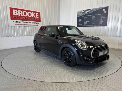MINI Hatch  1.5 Cooper Sport Euro 6 (s/s) 3dr