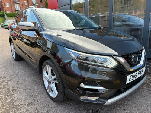 Nissan Qashqai  1.3 DIG-T N-Motion Euro 6 (s/s) 5dr