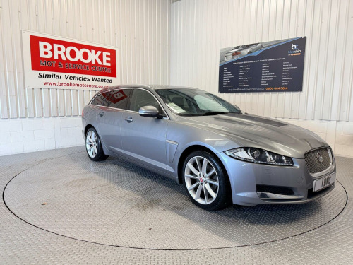 Jaguar XF  2.2d Premium Luxury Sportbrake Auto Euro 5 (s/s) 5dr