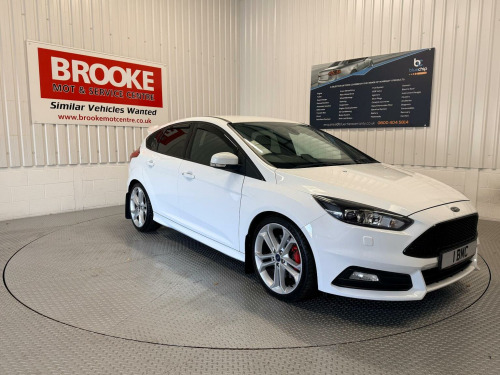 Ford Focus  2.0T EcoBoost ST-3 Euro 6 (s/s) 5dr