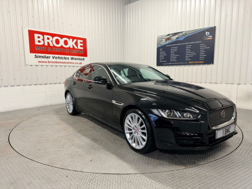 Jaguar XE  2.0d Portfolio Auto AWD Euro 6 (s/s) 4dr 