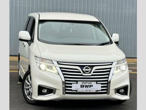 Nissan Elgrand 2.5 cc Automatic