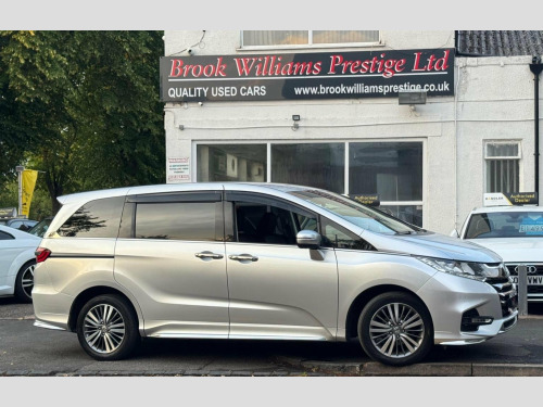 Honda ODYSSEY  Absolute 2.0cc 4wd Automatic