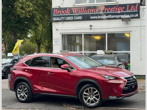 Lexus NX 300h  2.5 300h Luxury E-CVT 4WD Euro 6 (s/s) 5dr