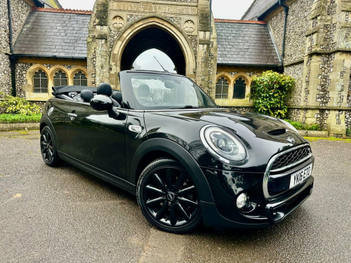 MINI Convertible  2.0 Cooper S Auto Euro 6 (s/s) 2dr