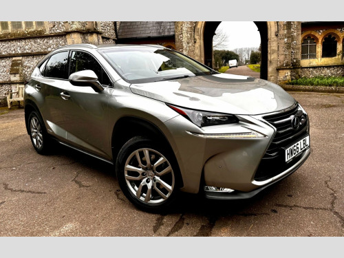 Lexus NX 300h  2.5 300h Luxury E-CVT 4WD Euro 6 (s/s) 5dr