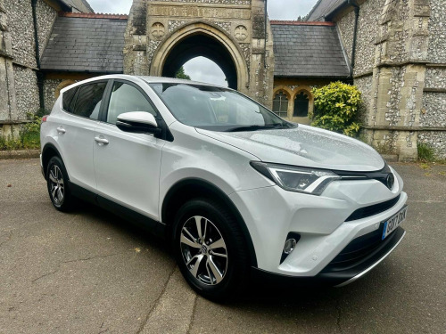 Toyota RAV4  2.0 D-4D Business Edition Euro 6 (s/s) 5dr (Safety Sense, Nav)