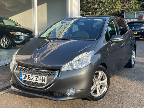 Peugeot 208  1.6 e-HDi Allure Euro 5 (s/s) 5dr