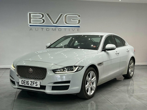 Jaguar XE  2.0d Portfolio Auto AWD Euro 6 (s/s) 4dr