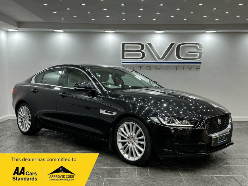 Jaguar XE  2.0d Portfolio Auto Euro 6 (s/s) 4dr