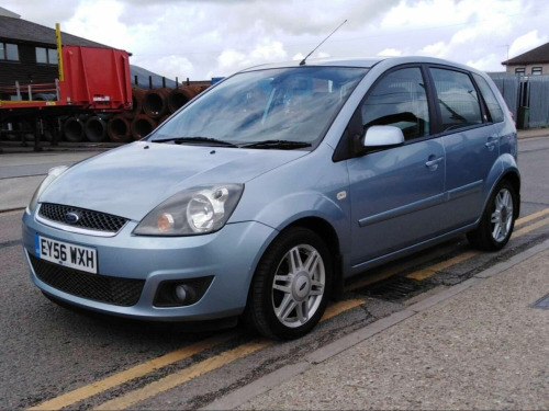 Ford Fiesta  1.4 Ghia 5dr