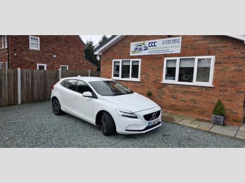 Volvo V40  2.0 Momentum T2 
