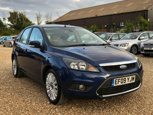 Ford Focus  2.0 Titanium 5dr