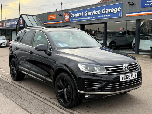Volkswagen Touareg  3.0 TDI V6 BlueMotion Tech R-Line Tiptronic 4WD Euro 6 (s/s) 5dr