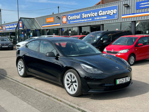 Tesla Model 3  (Dual Motor) Long Range Auto 4WDE 4dr