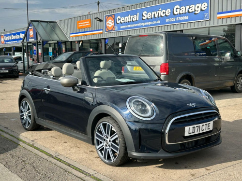 MINI Convertible  1.5 Cooper Exclusive Steptronic Euro 6 (s/s) 2dr