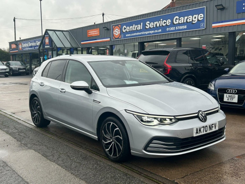 Volkswagen Golf  1.5 eTSI MHEV Style DSG Euro 6 (s/s) 5dr 