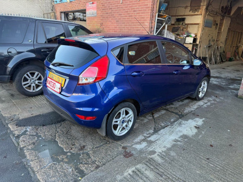 Ford Fiesta  1.0T EcoBoost Zetec Euro 5 (s/s) 5dr 