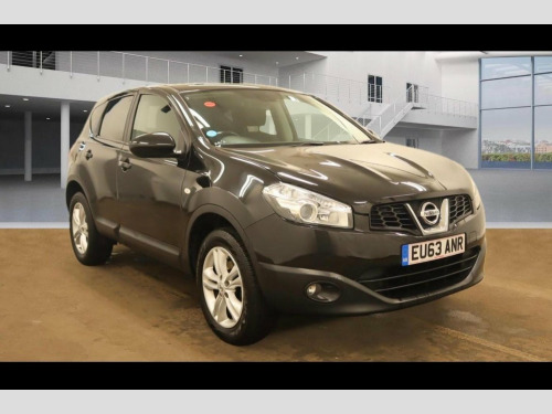 Nissan Qashqai  1.6 Acenta 2WD Euro 5 (s/s) 5dr