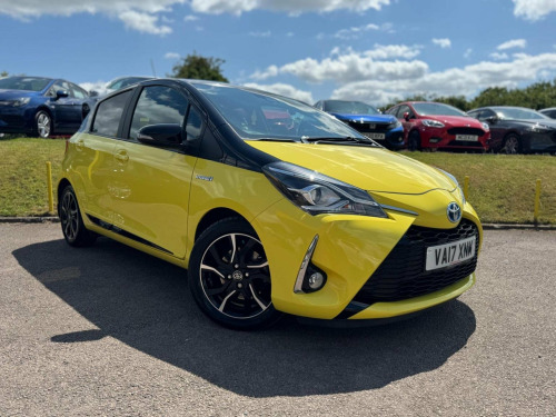 Toyota Yaris  1.5 VVT-h Yellow Bi-Tone Limited Edition E-CVT Euro 6 (s/s) 5dr