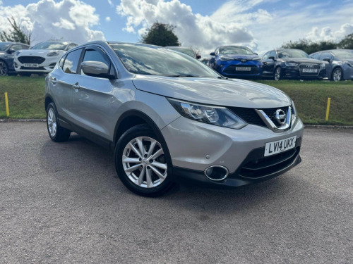 Nissan Qashqai  1.2 DIG-T Acenta Premium 2WD Euro 5 (s/s) 5dr