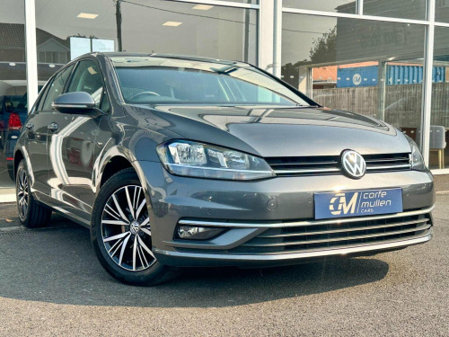 Volkswagen Golf  1.6 TDI SE Nav Euro 6 (s/s) 5dr