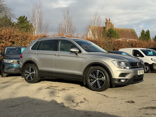 Volkswagen Tiguan  2.0 TDI SE Navigation 