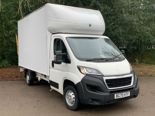 Peugeot Boxer  2.2 BlueHDi 335 Built for Business L4 Euro 6 (s/s) 3dr 