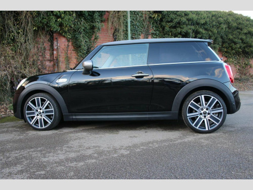 MINI Hatch  2.0 Cooper S Exclusive Steptronic Euro 6 (s/s) 3dr