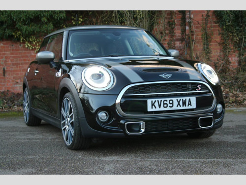 MINI Hatch  2.0 Cooper S Exclusive Steptronic Euro 6 (s/s) 3dr