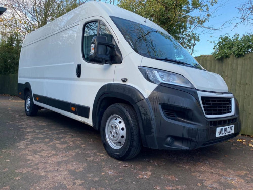 Peugeot Boxer  2.0 BlueHDi 435 Professional L4 H2 Euro 6 5dr