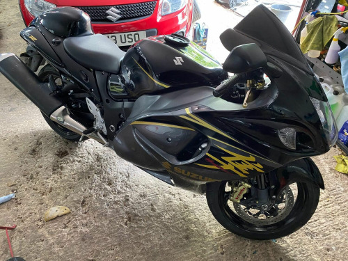 Suzuki GSX1300R Hayabusa  1300 RA Super Sports