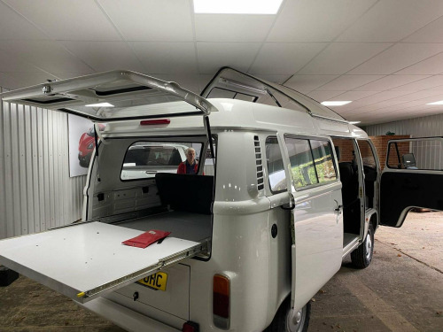 Volkswagen Camper -
