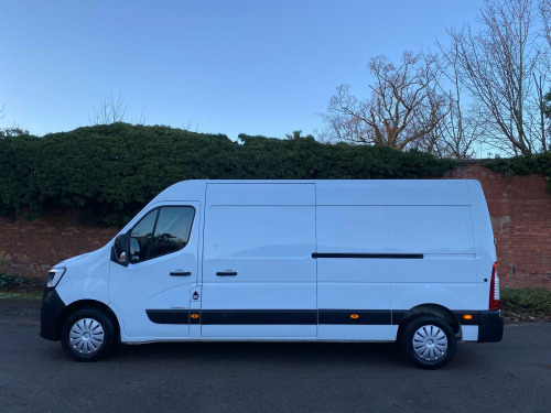 Renault Master  2.3 dCi 35 Business+ FWD LWB Medium Roof Euro 6 4dr