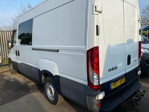 Iveco Daily  2.3 TD 14V 35S 3520 (Business) L2 H2 5dr