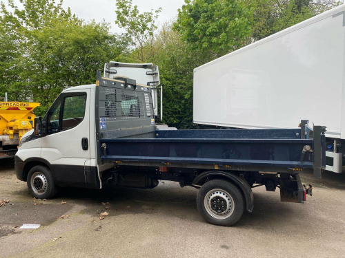 Iveco Daily  2.3 TD 12V 35S 3450 RWD L2 4dr
