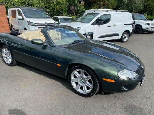 Jaguar XK8  4.0 2dr