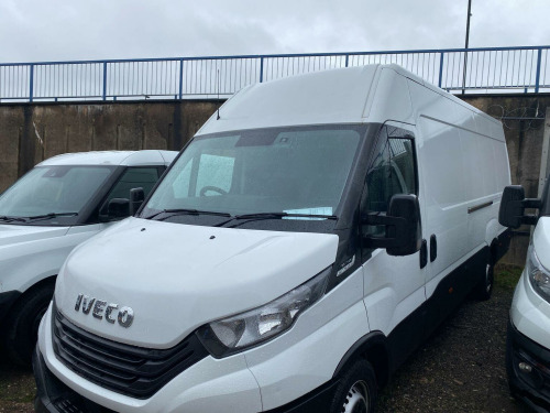 Iveco Daily  2.3D HPI 16V 35S 3520L HiMatic MWB H3 Euro 6 (s/s) 5dr