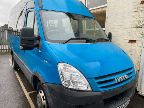 Iveco Daily  IRIS MINIBUS 3.5T MWB HIGH ROOF 30cc