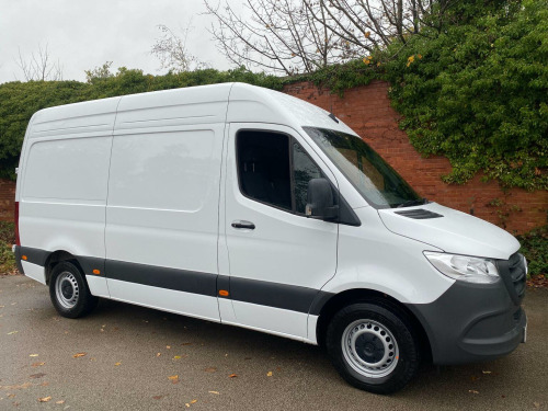 Mercedes-Benz Sprinter  2.0 315 CDI PRO G-Tronic RWD L2 H2 Euro 6 (s/s) 5dr 