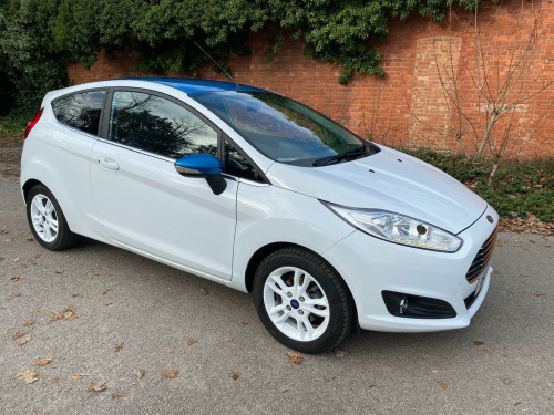 Ford Fiesta  1.0T EcoBoost Zetec White Edition Euro 6 (s/s) 3dr 