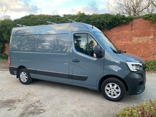 Renault Master  2.3 dCi ENERGY 35 Business+ Quickshift FWD MWB Medium Roof Euro 6 (s/s) 4dr 