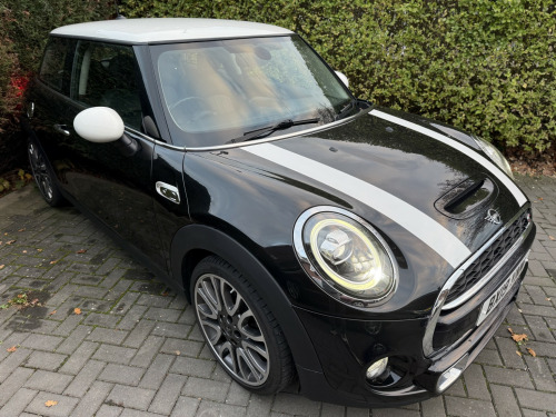 MINI Hatch  2.0 3-Door Hatch Cooper S Exclusive